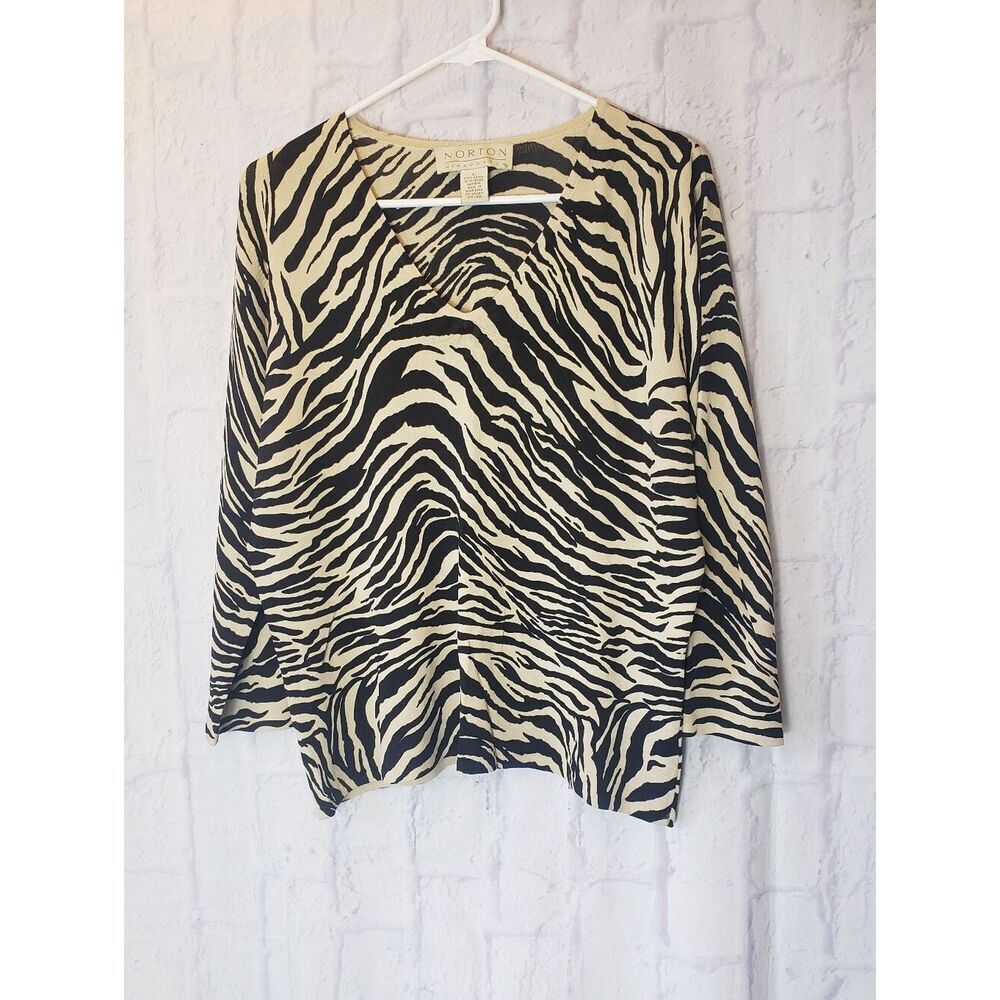 NORTON MCNAUGHTON Animal Print Stretchy Knit Pullover Top Large